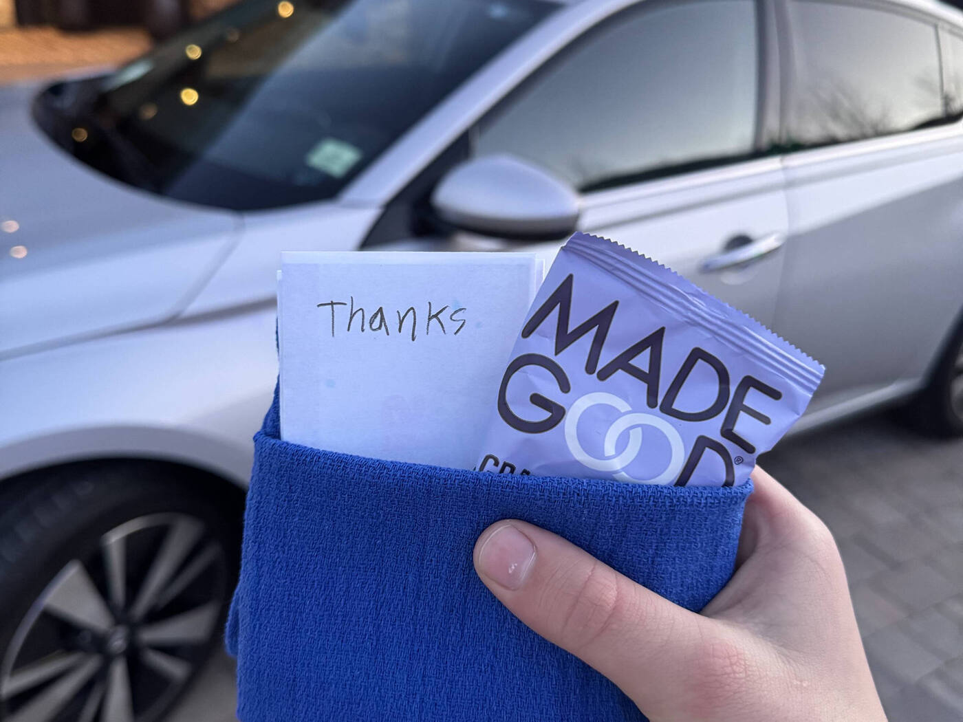 Thank-you note and snack left for a customer after their detail